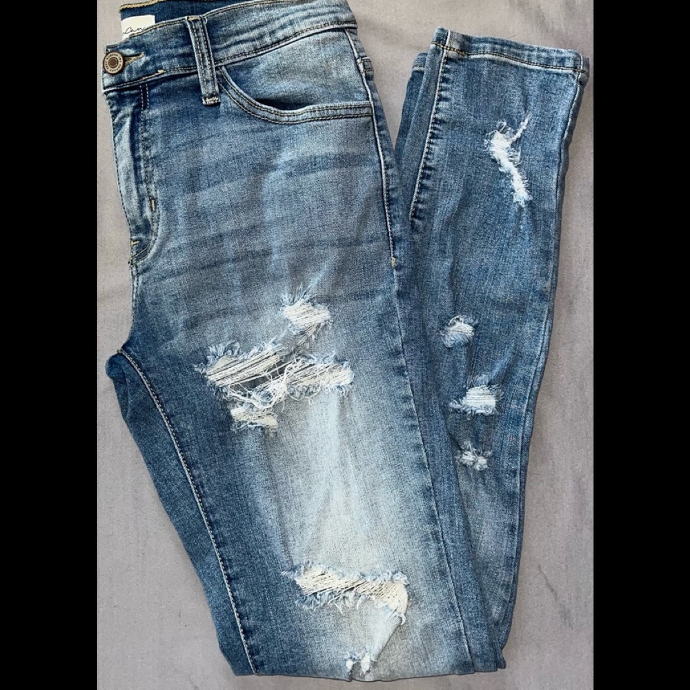 KanCan Los Angeles ripped jeans like new
